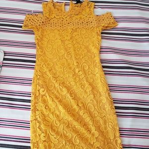 Small size pretty orange dress